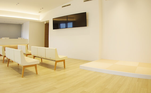 受付・待合室・キッズスペース