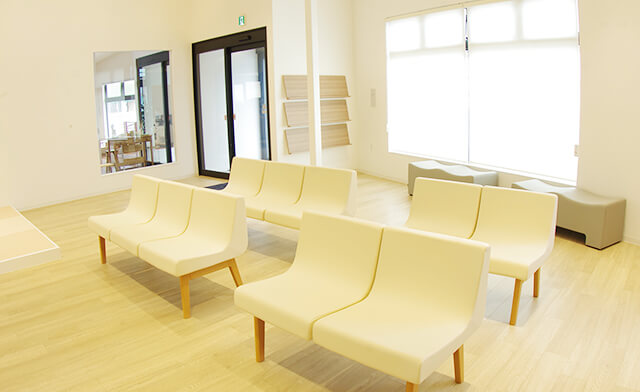 受付・待合室・キッズスペース